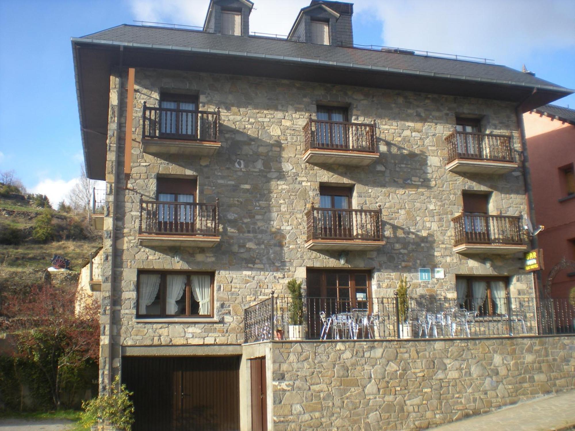 Hotel Las Nieves Linás de Broto Εξωτερικό φωτογραφία
