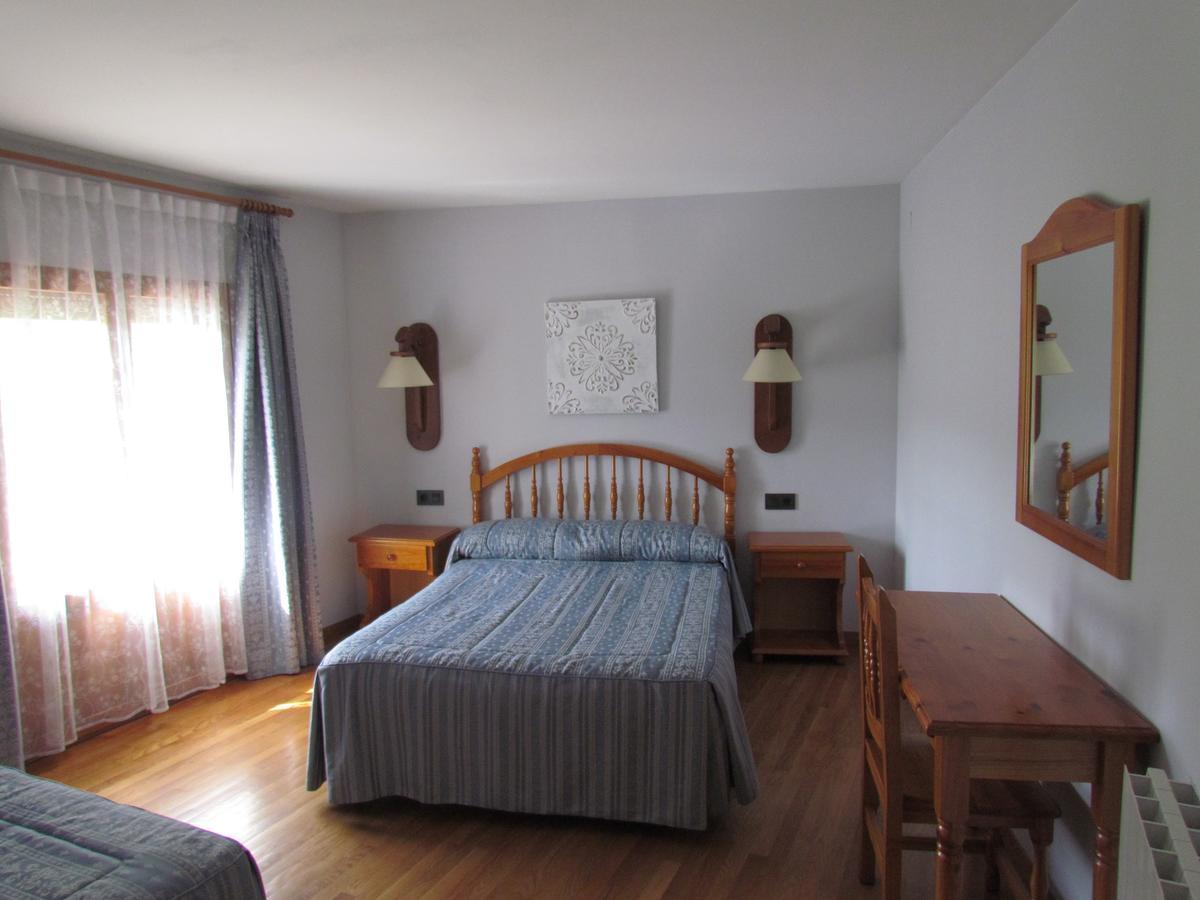 Hotel Las Nieves Linás de Broto Εξωτερικό φωτογραφία