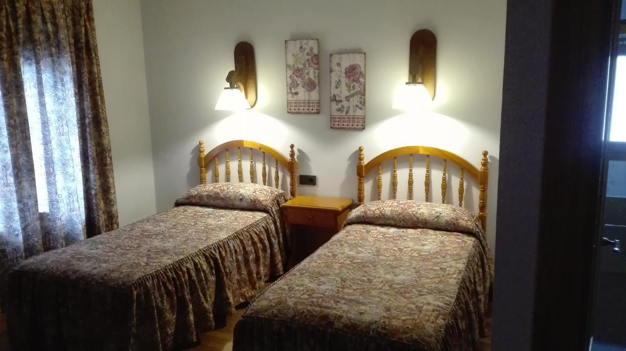 Hotel Las Nieves Linás de Broto Εξωτερικό φωτογραφία