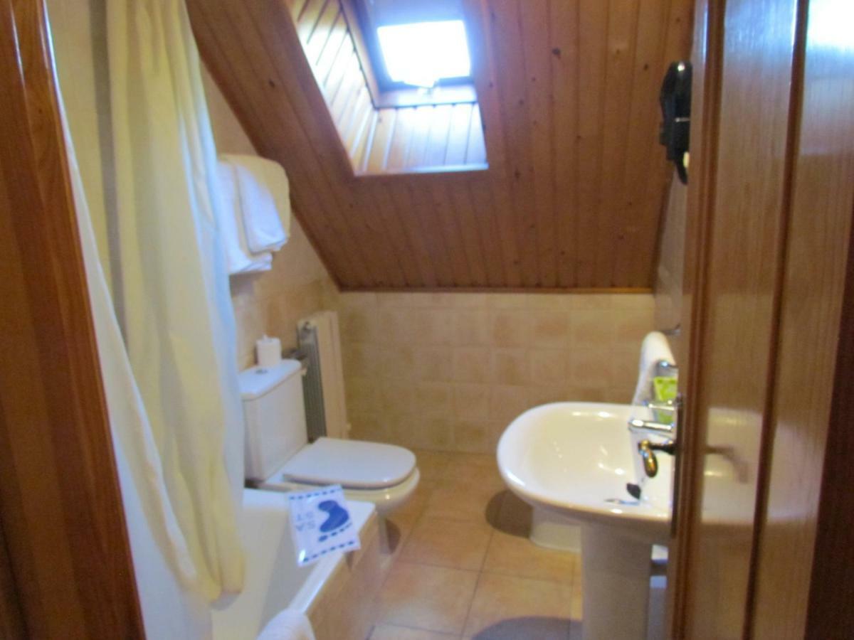 Hotel Las Nieves Linás de Broto Εξωτερικό φωτογραφία