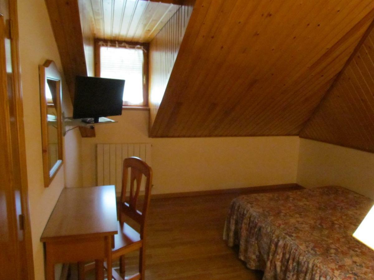 Hotel Las Nieves Linás de Broto Εξωτερικό φωτογραφία
