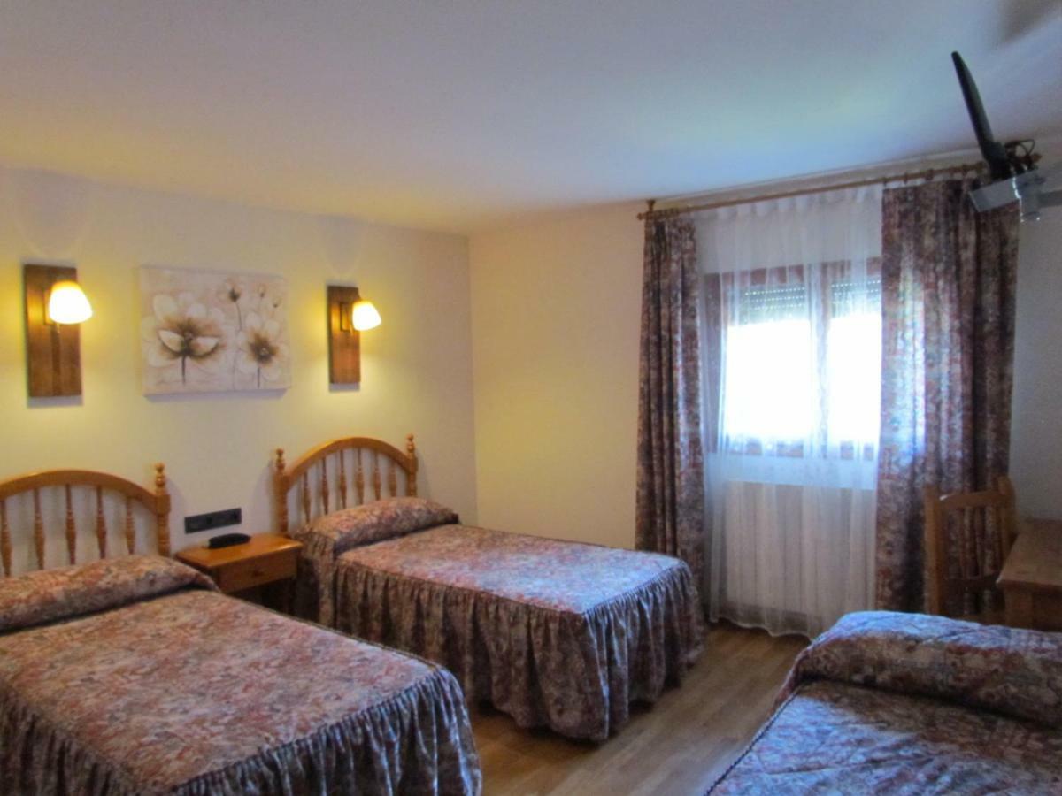Hotel Las Nieves Linás de Broto Εξωτερικό φωτογραφία